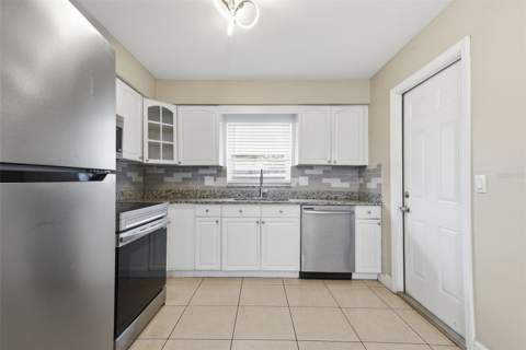 2762 Myakka Drive, Orlando FL - photo 11 of 31
