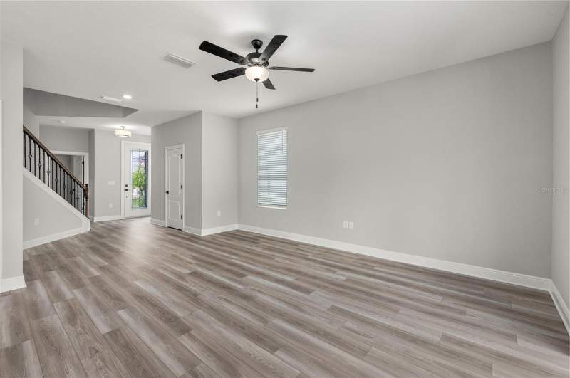 5 bedroom Single Family Residence at 7899 Somersworth Drive, Reunion Village Phase 4, Kissimmee — photo 4