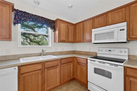 9699 County Road 121, Wildwood FL - photo 14 of 33
