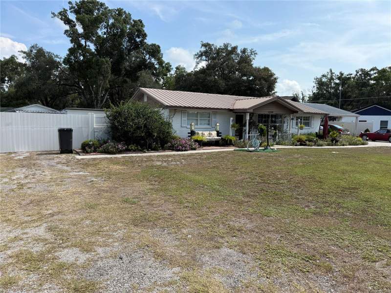 3 bedroom Single Family Residence at 5408 Eureka Springs Road, State Hwy Farms, Tampa — photo 2
