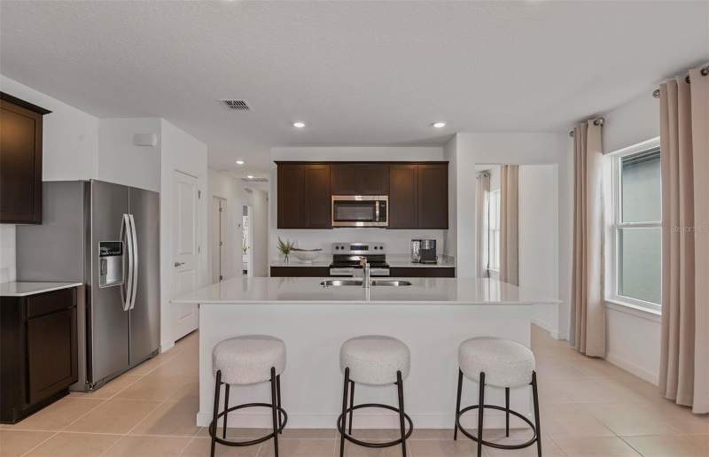 4 bedroom Single Family Residence at 5518 Freesia Drive, Hawthorne Phase 2A-2B, Lakeland — photo 3