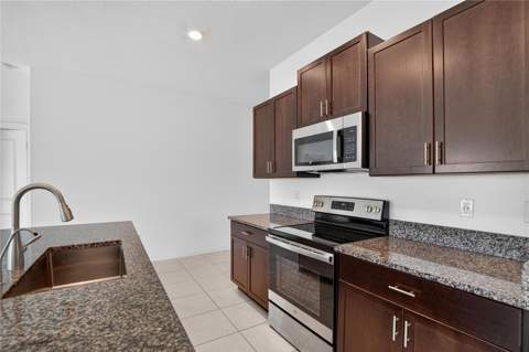5487 Blue Azure Drive, Wimauma FL - photo 13 of 60