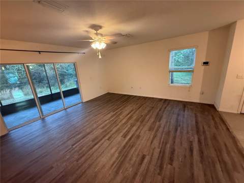9954 Hound Chase Drive, Gibsonton FL - photo 6 of 6