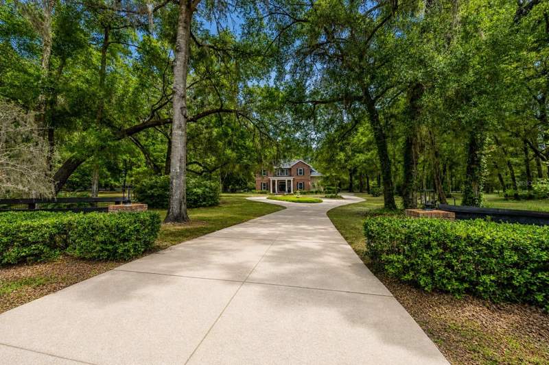 5 bedroom Single Family Residence at 9175 SE 7th Avenue Road, Turning Hawk Ranch Un 02, Ocala — photo 2