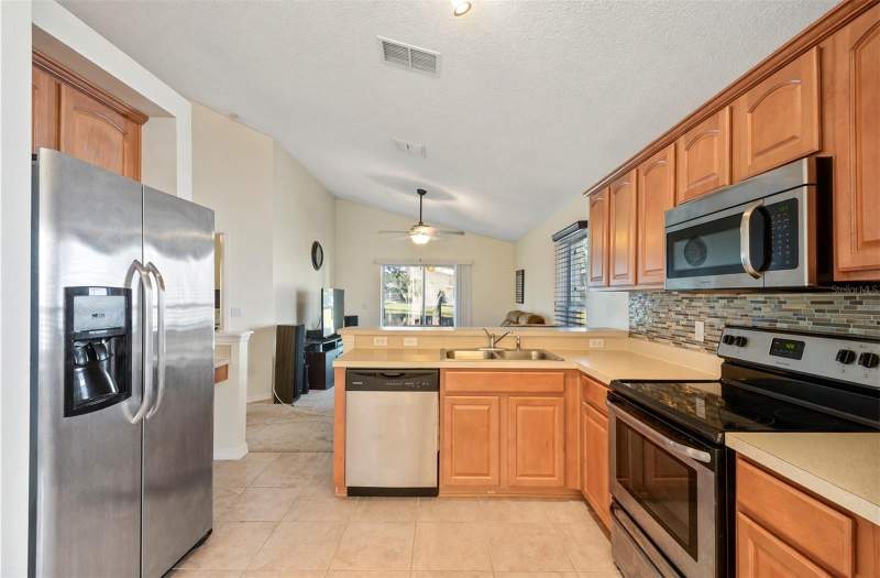 3 bedroom Single Family Residence at 4808 Northern Dancer Way, Rybolt Reserve Ph 1, Orlando — photo 2