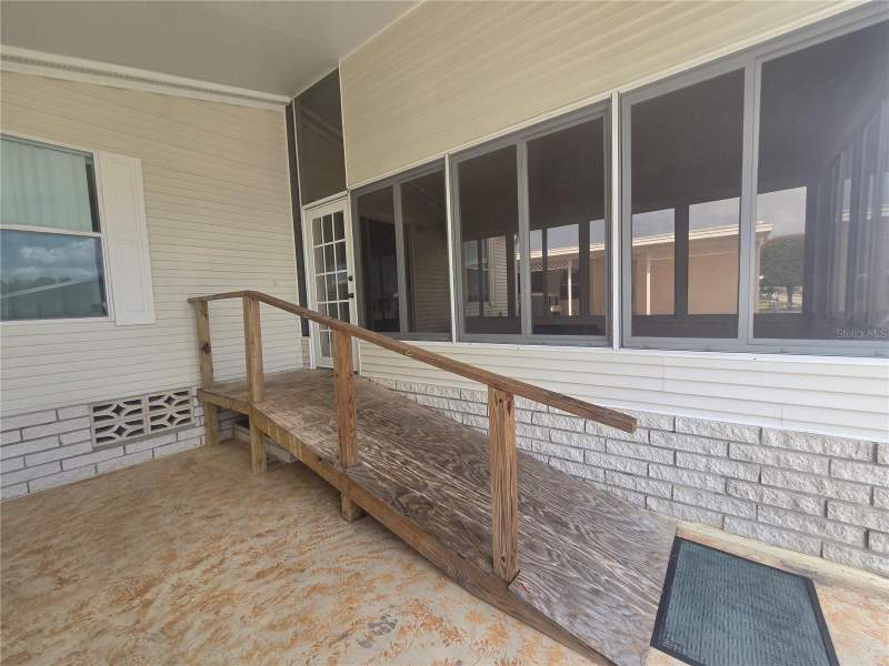 3 bedroom Manufactured Home at 213 York Cottage Drive, Sweetwater Golf & Tennis Club, Haines City — photo 4