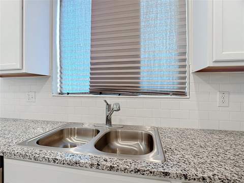 795 Overpool Avenue, Davenport FL - photo 17 of 67