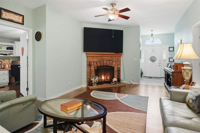 4 bedroom Manufactured Home at 14358 Midfield Street, Brookridge Comm, Brooksville — photo 3