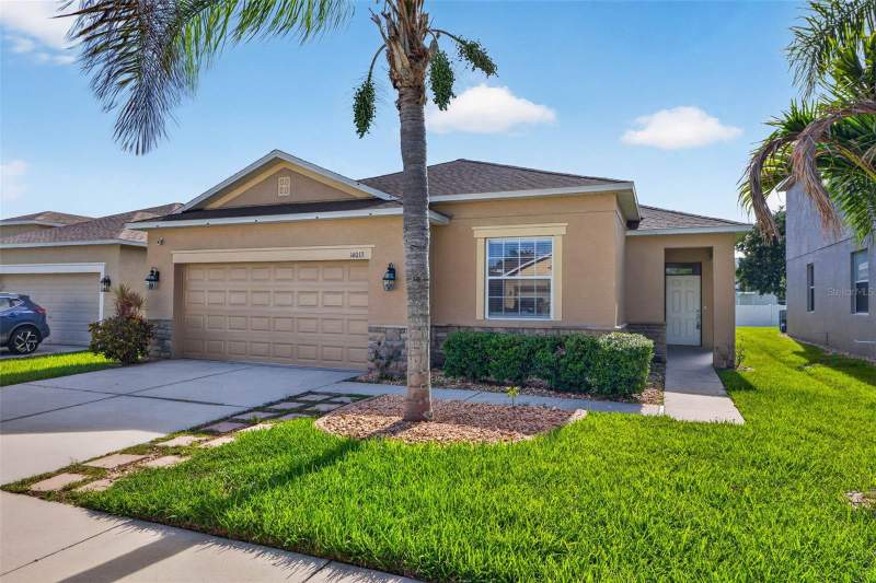 14013 HOLLOW LEAF PLACE home for sale in Shady Creek Preserve