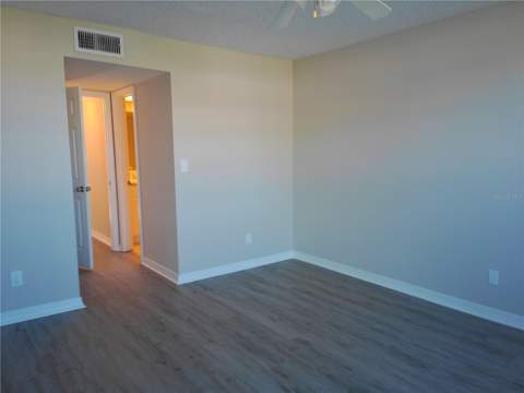4715 Bay Street #119, St Petersburg FL - photo 13 of 16