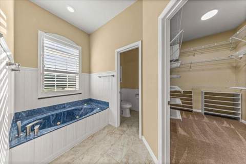 5592 NE 61st Avenue Road, Silver Springs FL - photo 13 of 47