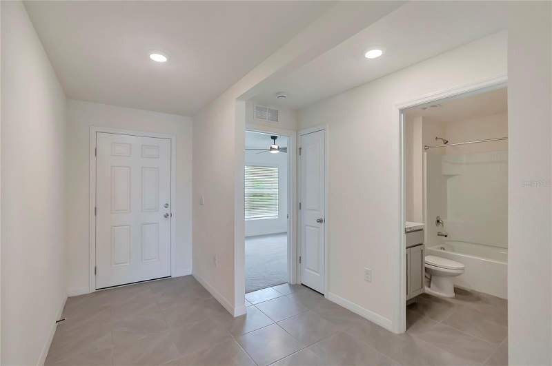 3 bedroom Single Family Residence at 810 Ace Outlaw Avenue, Brookside Estates, Ruskin — photo 4