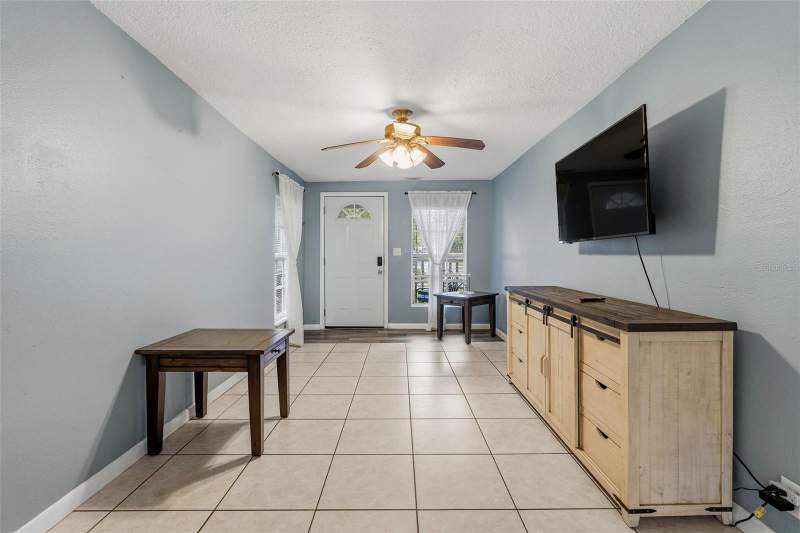 2 bedroom Single Family Residence at 1171 Highland Court, Cresent Lake Gardens, St Petersburg — photo 3