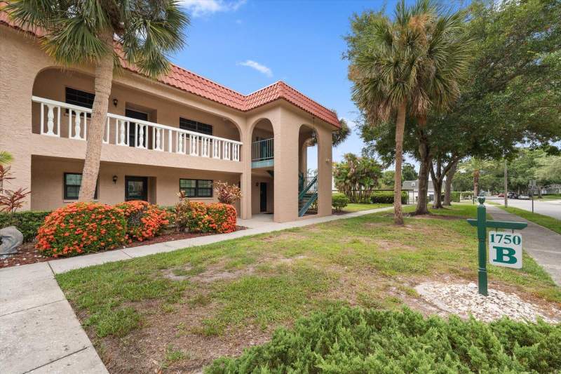 2 bedroom Condominium at 1750 Belleair Forest Drive #B8, Bel-Forest Manor Condo, Belleair — photo 5