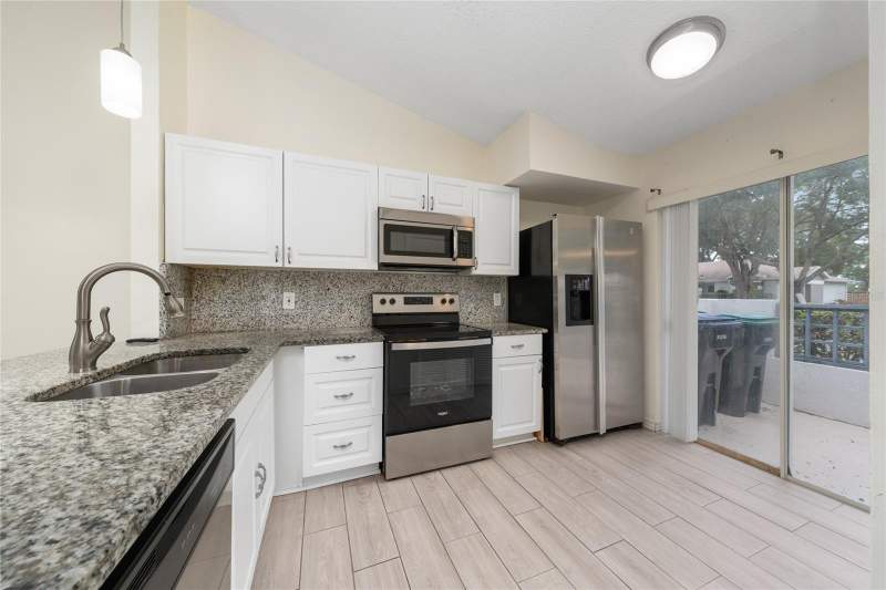 3 bedroom Townhouse at 1262 Lucaya Circle, Island Cove Villas Ph 01, Orlando — photo 4