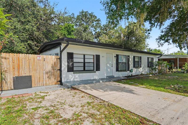 3 bedroom Single Family Residence at 1015 EMERALDA ROAD, PINE HILLS SUB 4, ORLANDO — photo 1
