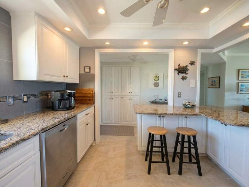 2 bedroom Condominium at 4725 Cove Circle #Apt 609, Columbia Towers, St Petersburg — photo 5