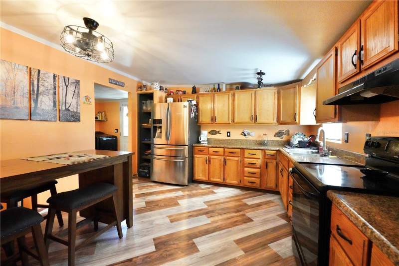 3 bedroom Manufactured Home at 7494 Gordon Loop, Lakeside Acres Mh Sub, Brooksville — photo 4