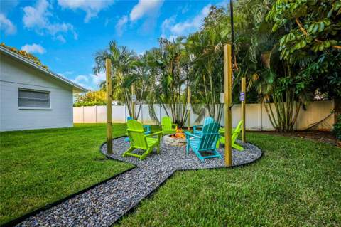 14221 N 82nd Avenue, Seminole FL - photo 10 of 34