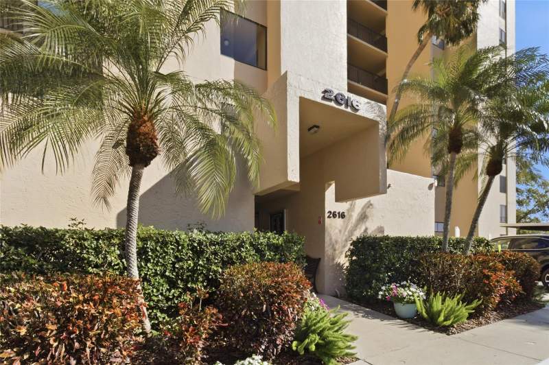 1 bedroom Condominium at 2616 Cove Cay Drive #502, Cove Cay Village, Clearwater — photo 2