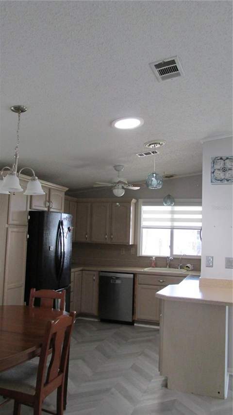 102 Newcastle Boulevard, Haines City FL - photo 17 of 38