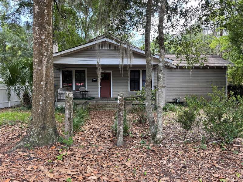 3 bedroom Single Family Residence at 907 NW 11th Avenue, Ingleside Villas, Gainesville — photo 2