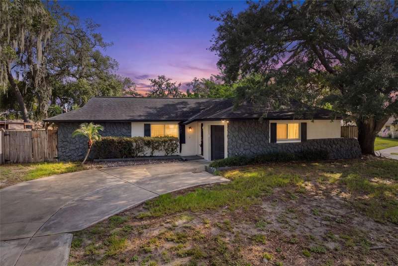 3 bedroom Single Family Residence at 611 PHEASANT AVENUE, SKY LARK UNIT 2 REP, LONGWOOD — photo 1