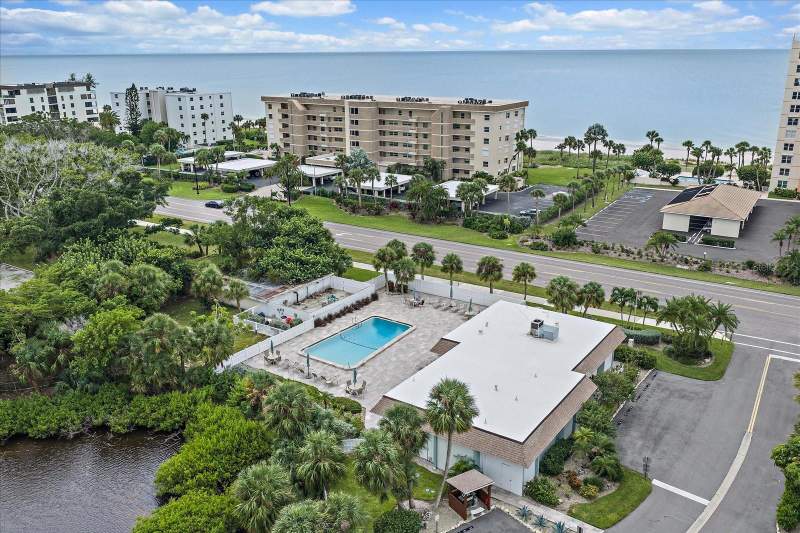 3 bedroom Townhouse at 575 Sutton Place, Sutton Place, Longboat Key — photo 3