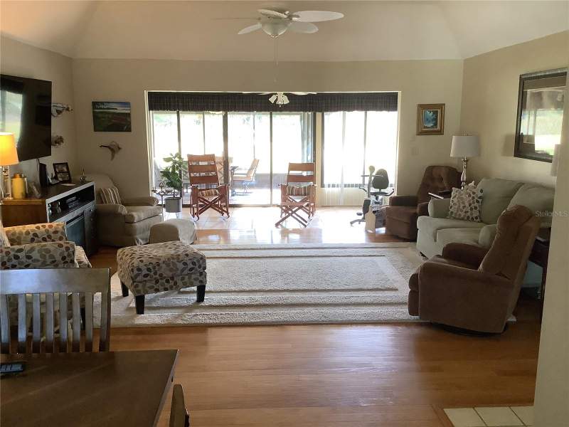 2 bedroom Single Family Residence at 34433 Cedarfield Drive, Whisp Oaks Estate Ph 3, Dade City — photo 4
