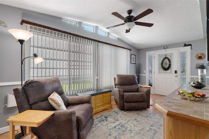 3 bedroom Manufactured Home at 7436 Nielson Avenue, High Point Mh Sub, Brooksville — photo 2