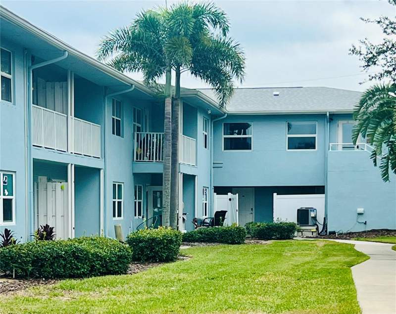 300 VENETIAN DRIVE #3 home for sale in Venetian Shores Condos for Sale: 3 Listings
