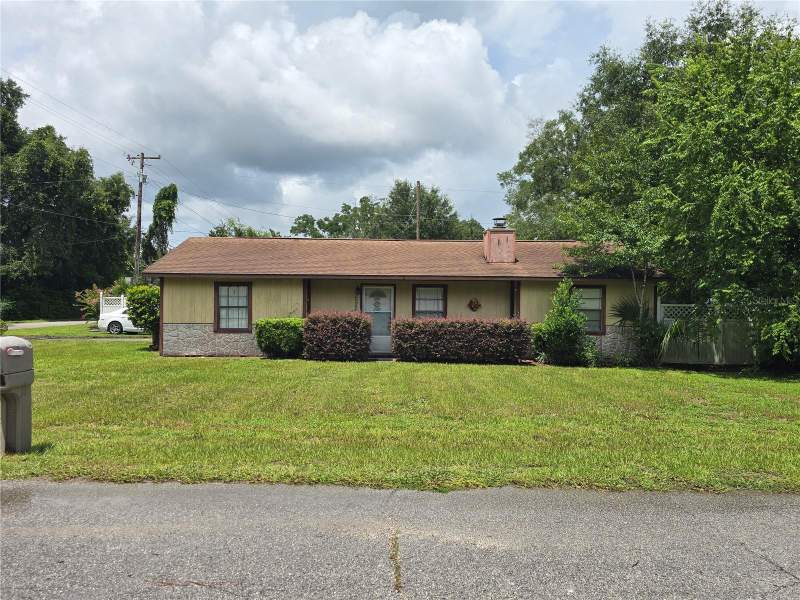 2 bedroom Single Family Residence at 5521 NE 4th Place, Ocala Heights, Ocala — photo 2
