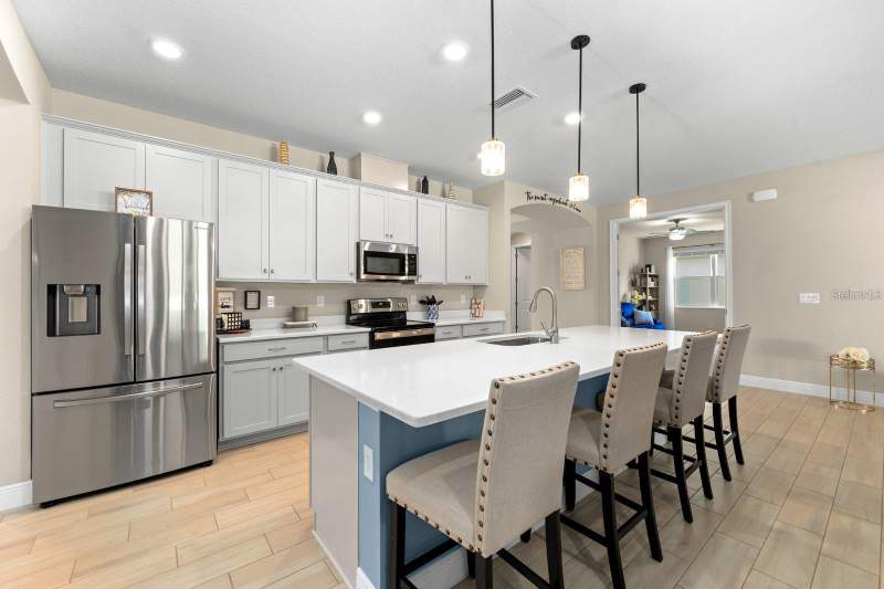 4 bedroom Single Family Residence at 8840 Mugnai Street, River Pointe Sub, Riverview — photo 5
