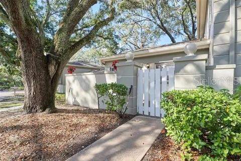 3 bedroom Condominium at 11713 Raintree Drive, Raintree Manor Homes Condomini, Tampa — photo 2
