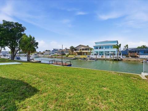 4069 Gulfview Drive, Hernando Beach FL - photo 6 of 29