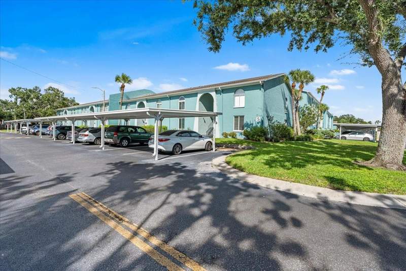 1 bedroom Condominium at 11401 3rd Street #2, Windward Pointe St Petersburg, St Petersburg — photo 3
