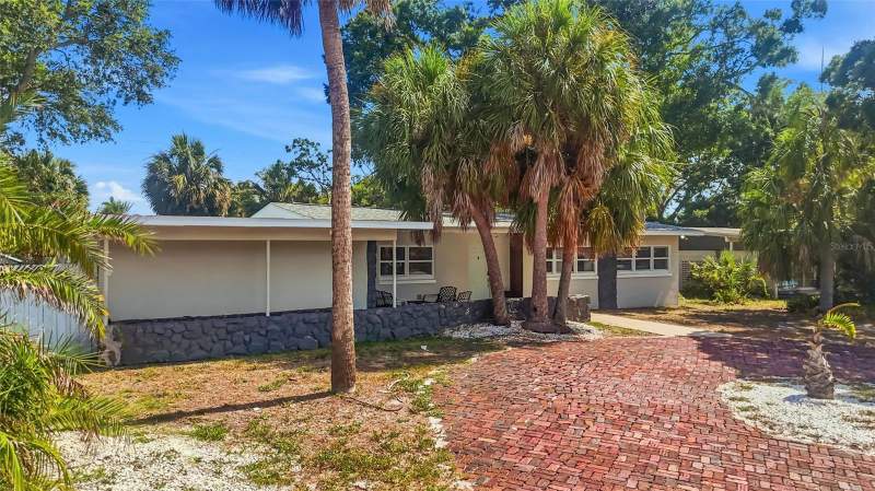 3 bedroom Single Family Residence at 6400 Pelican Drive, Pelican Creek Sub, St Petersburg — photo 3