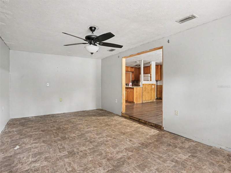 5 bedroom Single Family Residence at 521 Green Circle, Grove Park, Fort Meade — photo 4