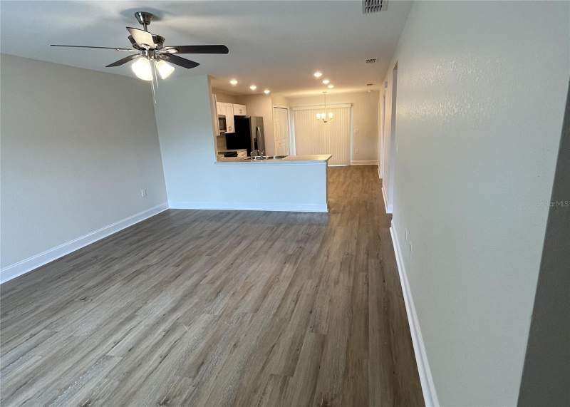 3 bedroom Single Family Residence at 319 Dixie Highway, Lena Vista Sub, Auburndale — photo 5