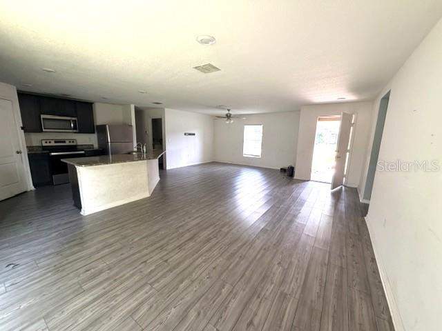 3 bedroom Single Family Residence at 3494 Apple Orchard Drive, Carnell, Deltona — photo 3