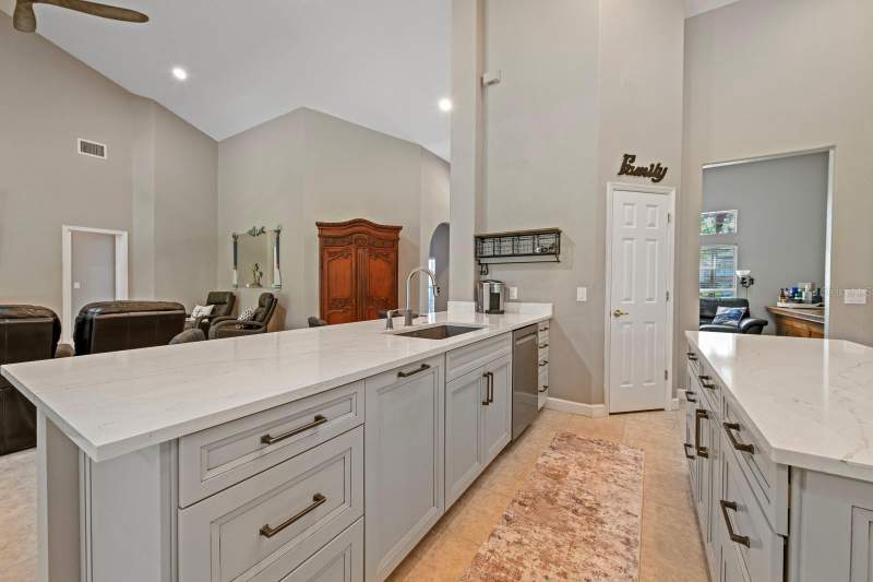 3 bedroom Single Family Residence at 5039 Greenbriar Trail, Mount Dora Country Club Mt Dora Ph 02-4, Mount Dora — photo 5