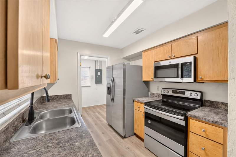 3 bedroom Single Family Residence at 13533 SW 164th Terrace, Archer Oaks II Archer, Archer — photo 3