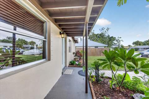 2350 Loma Linda Street, Sarasota FL - photo 7 of 50