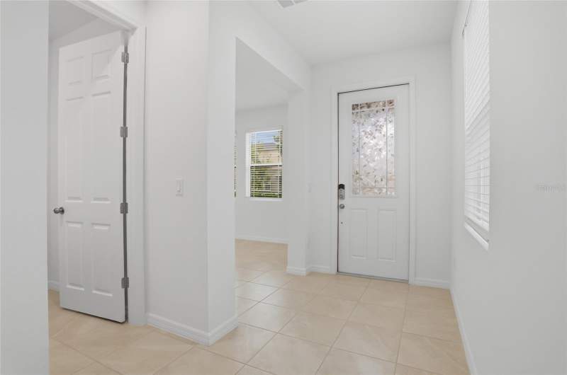3 bedroom Townhouse at 16396 Prairie School Drive, Hawksmoor Ph 3, Winter Garden — photo 3