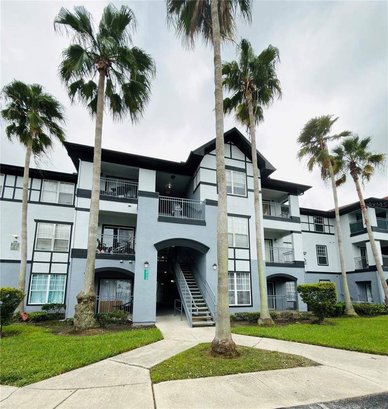 3712 CASTLE PINES LANE #4122 home for sale in Orlando Academy Cay Club