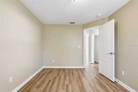 15733 Bay Vista Drive, Clermont FL - photo 20 of 37