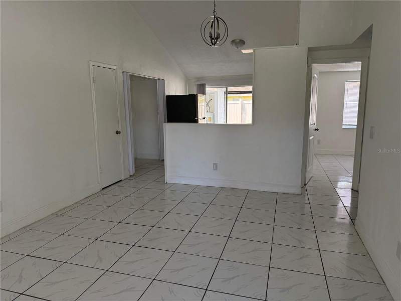 3 bedroom Single Family Residence at 10205 Bellhurst Court, Timberlane Sub Unit 6, Tampa — photo 4