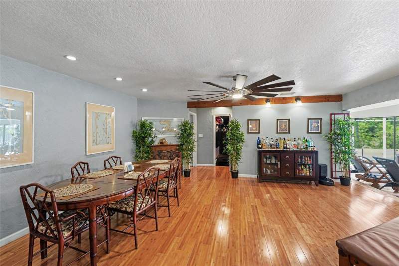 4 bedroom Single Family Residence at 1615 Saint Pauls Drive, Belleair Cove, Clearwater — photo 4