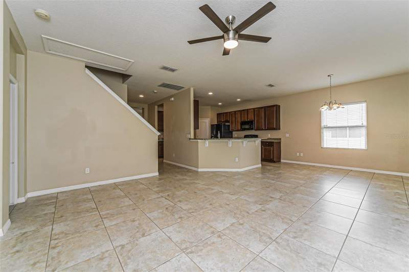 4 bedroom Single Family Residence at 12552 Hammock Pointe Circle, Hammock Pointe Sub, Clermont — photo 4