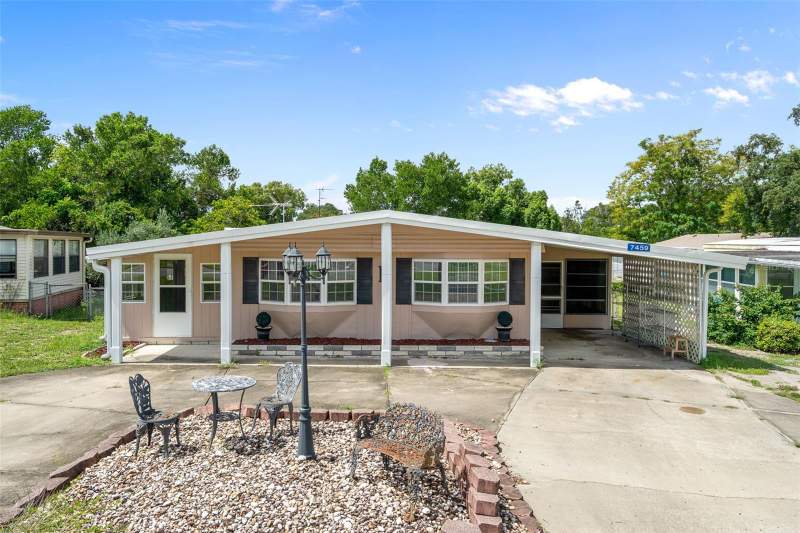 3 bedroom Mobile Home at 7459 Highpoint Boulevard, High Point Mh Sub, Brooksville — photo 1